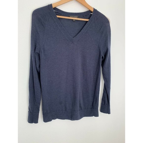 Banana Republic Sweaters - Banana Republic Blue Navy V Neck Extra Fine Merino Wool Medium Women’s